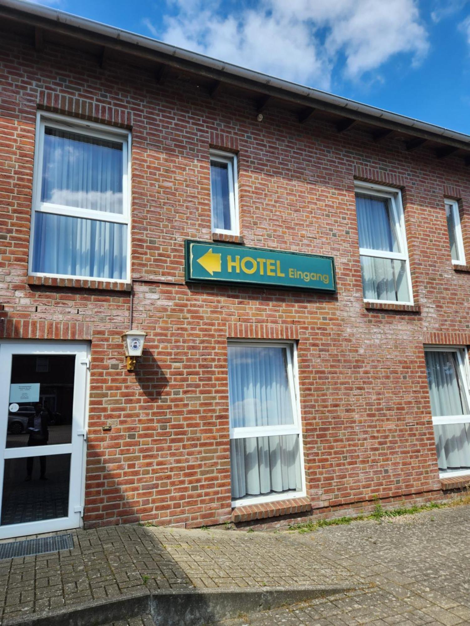 Hotel Hoyers In Pinneberg Prisdorf Exterior foto
